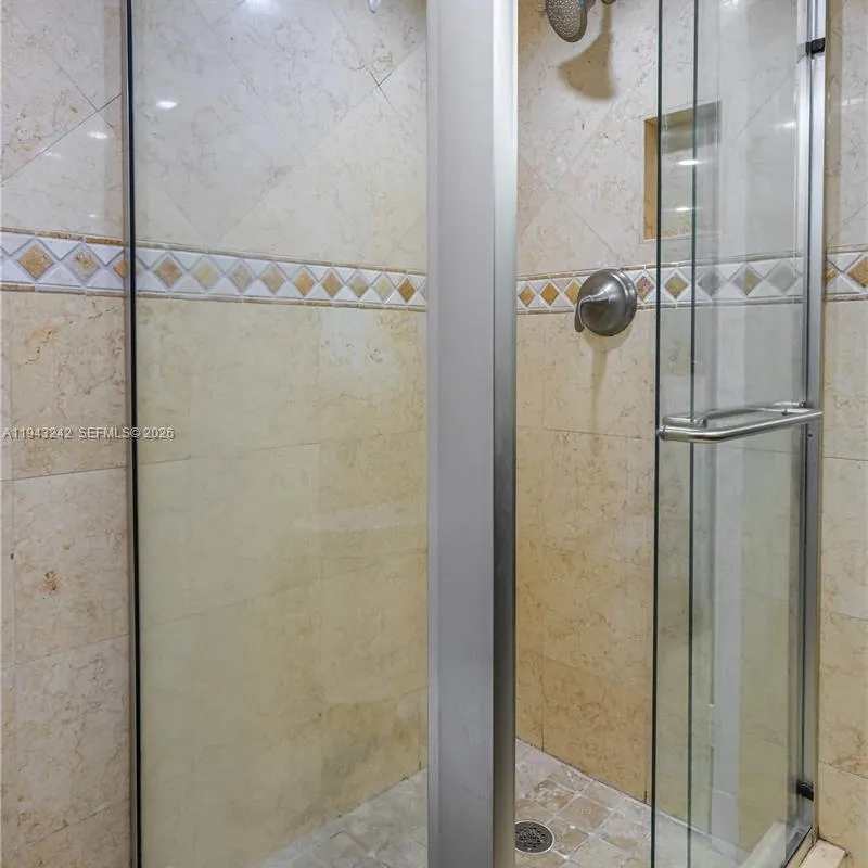 2841 NE 163rd St # 1002, North Miami Beach FL 33160