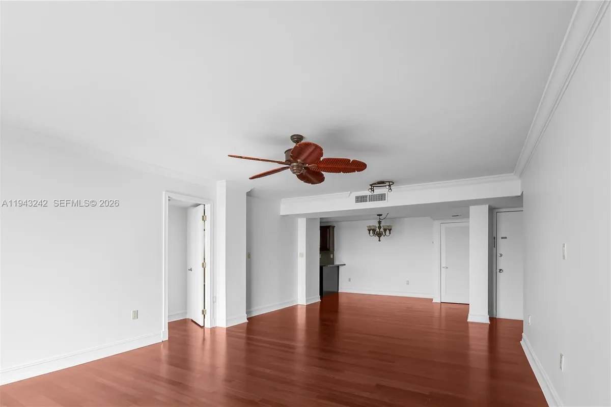 2841 NE 163rd St # 1002, North Miami Beach FL 33160