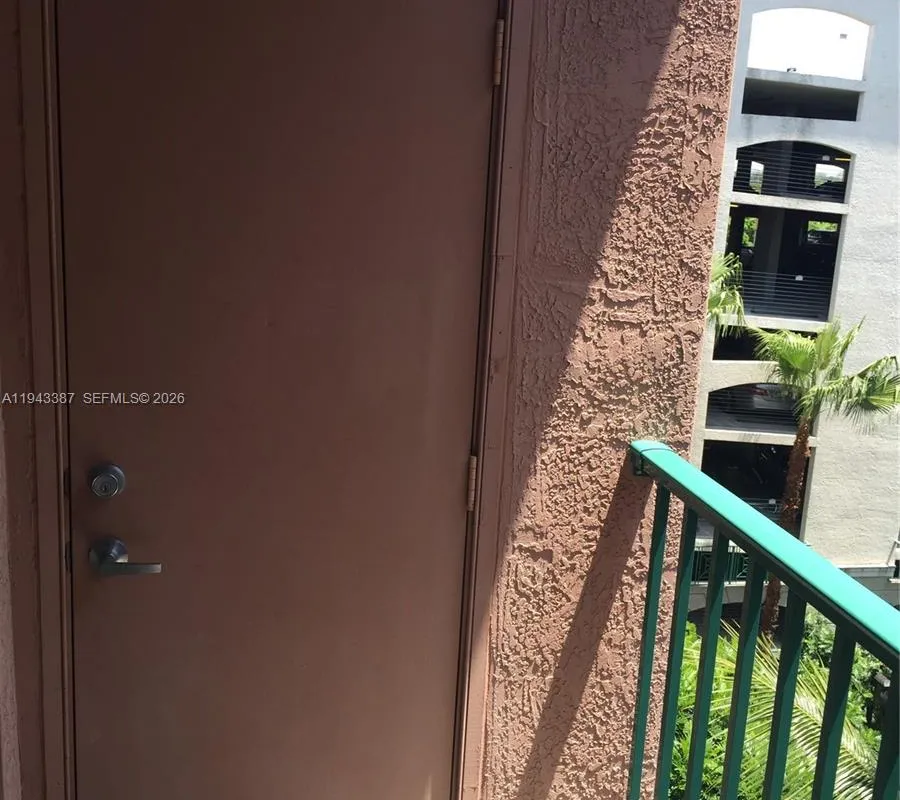 6001 SW 70th St # 620, South Miami FL 33143