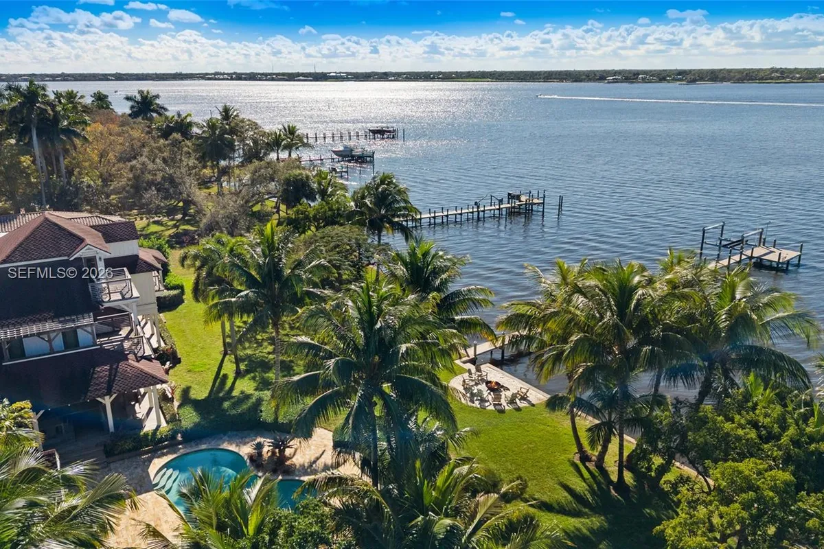1890 NW River Trl, Stuart FL 34994