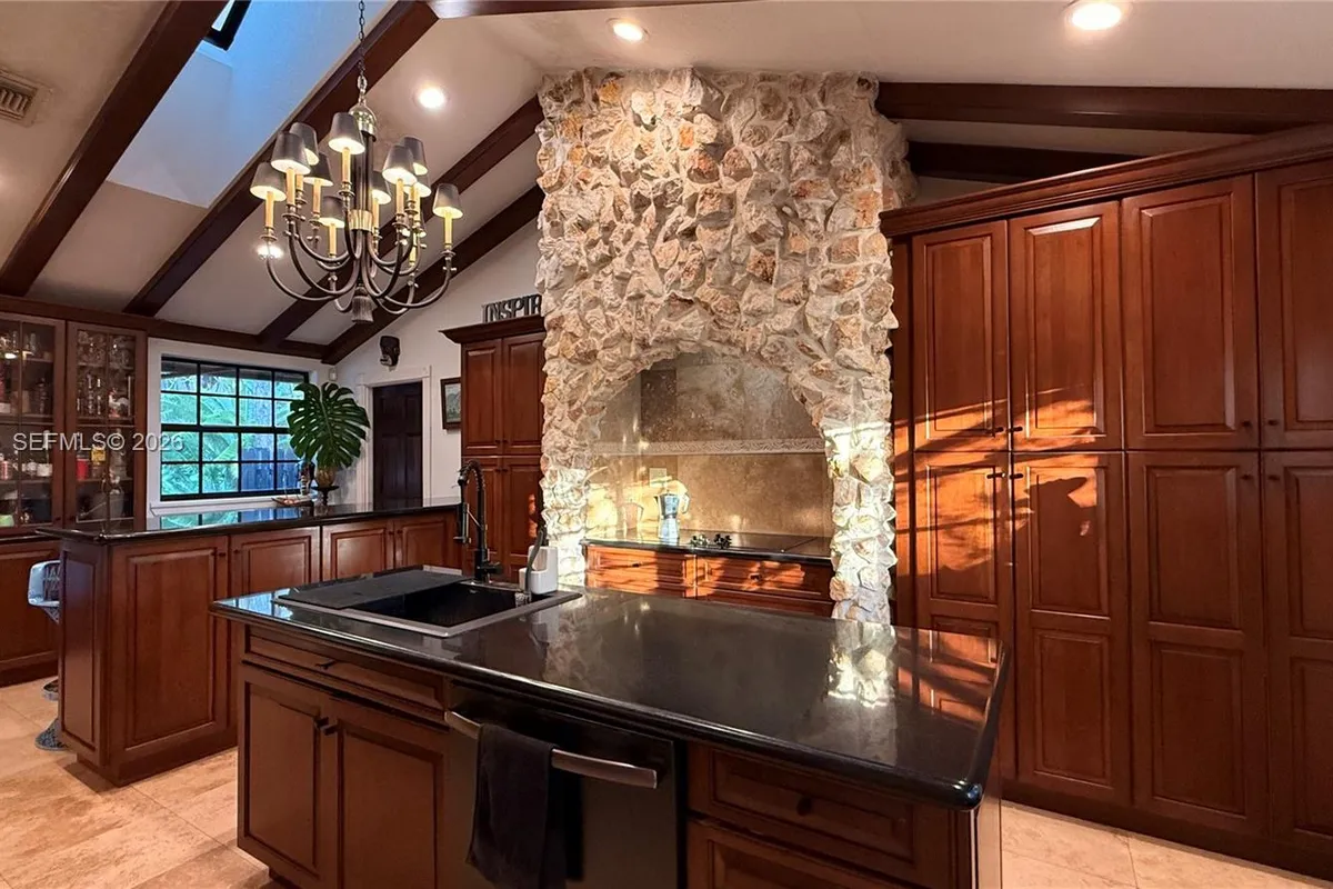 1339 Gallop Dr, Loxahatchee FL 33470