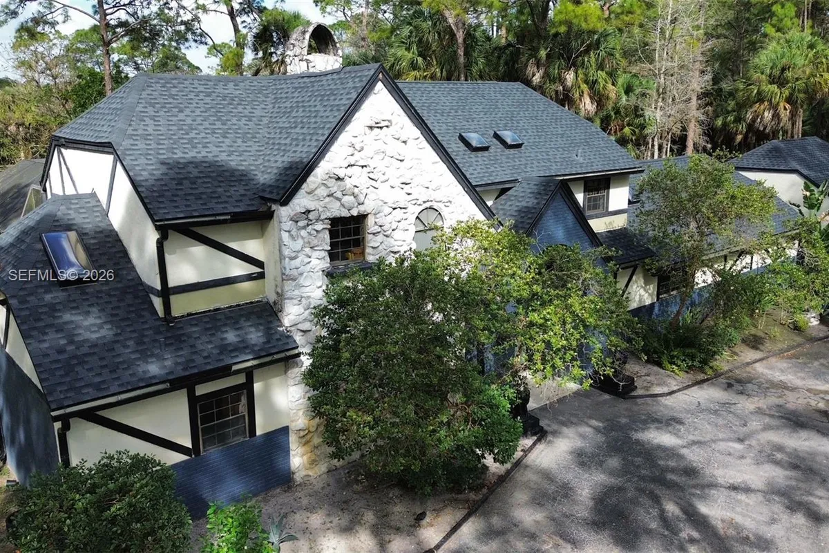 1339 Gallop Dr, Loxahatchee FL 33470