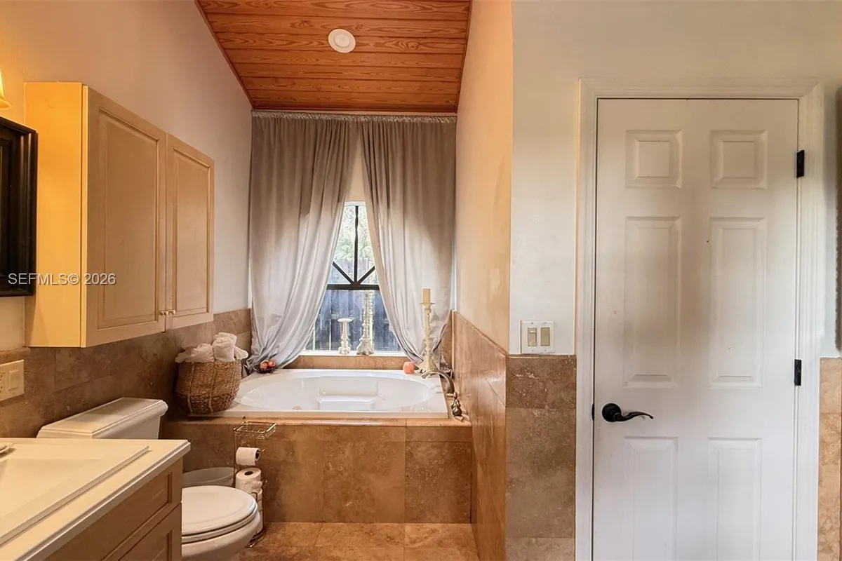 1339 Gallop Dr, Loxahatchee FL 33470