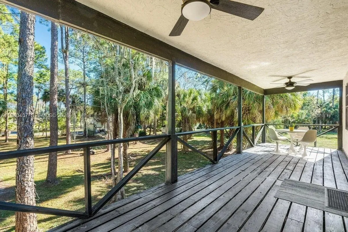 1339 Gallop Dr, Loxahatchee FL 33470