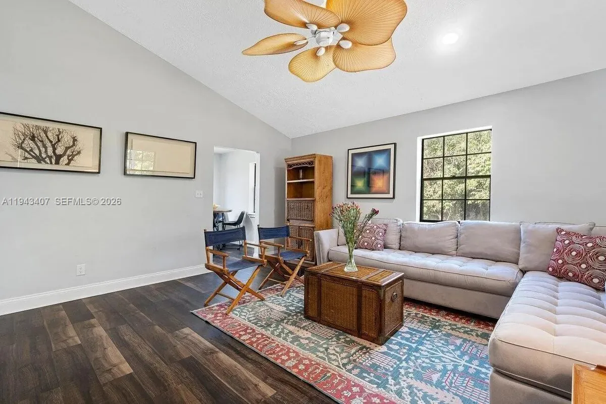 1339 Gallop Dr, Loxahatchee FL 33470