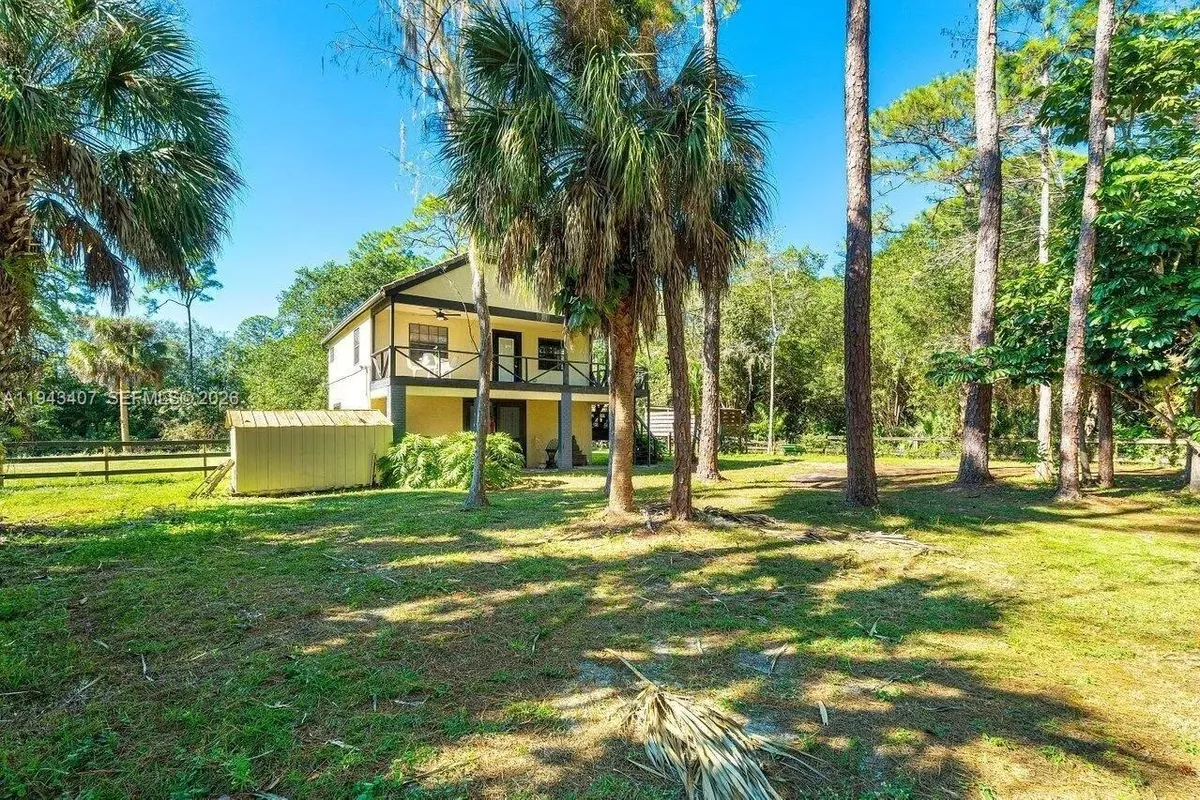 1339 Gallop Dr, Loxahatchee FL 33470