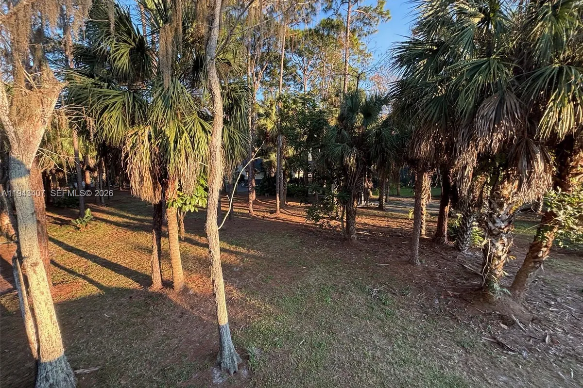 1339 Gallop Dr, Loxahatchee FL 33470