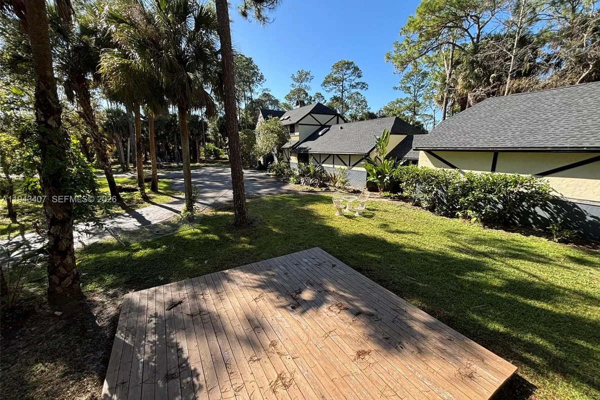 1339 Gallop Dr, Loxahatchee FL 33470