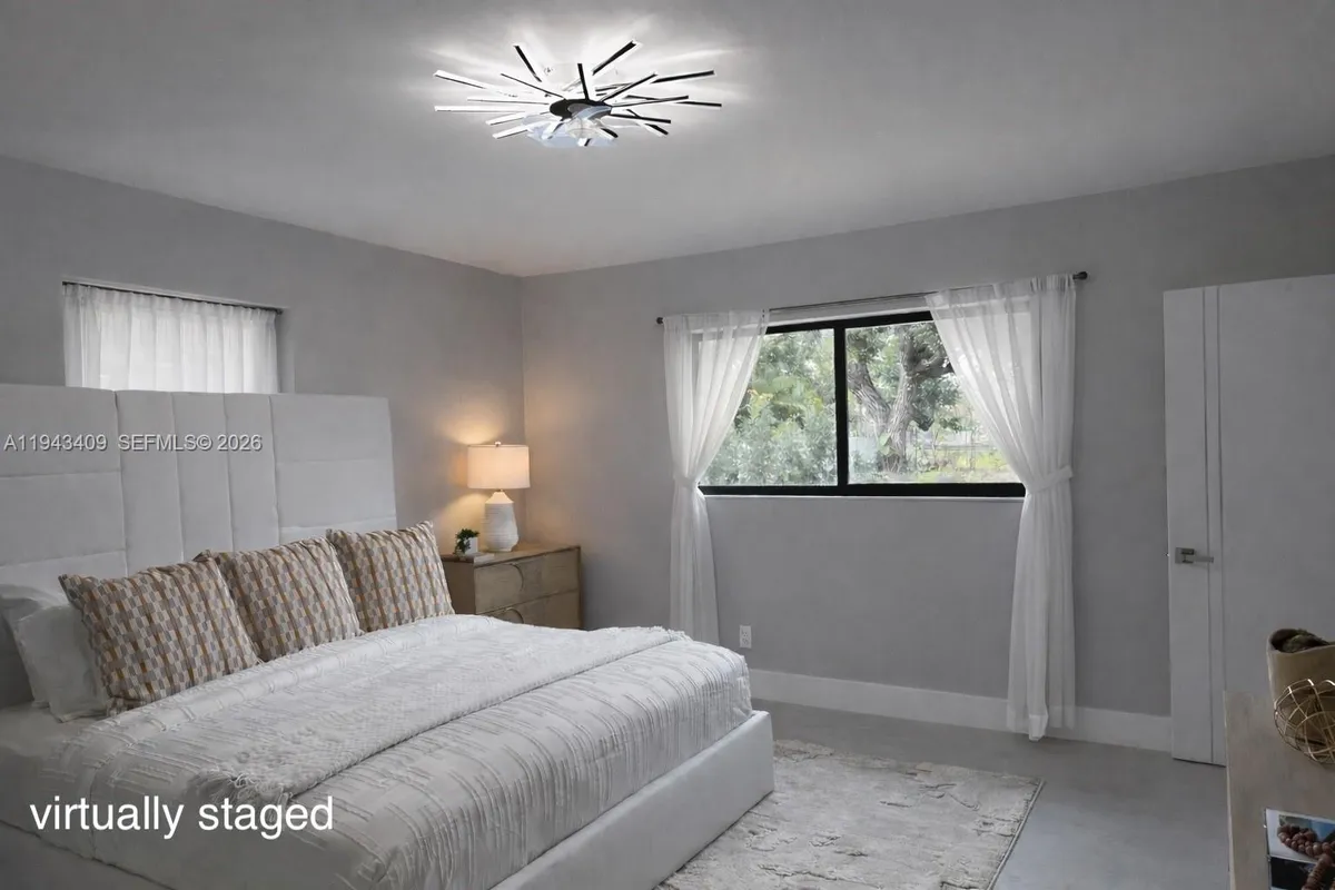 260 NW 86th St, El Portal FL 33150