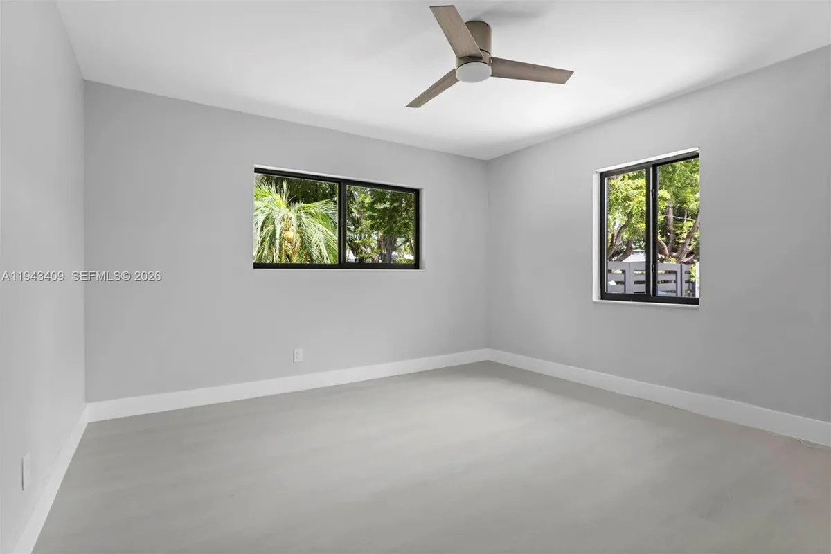 260 NW 86th St, El Portal FL 33150