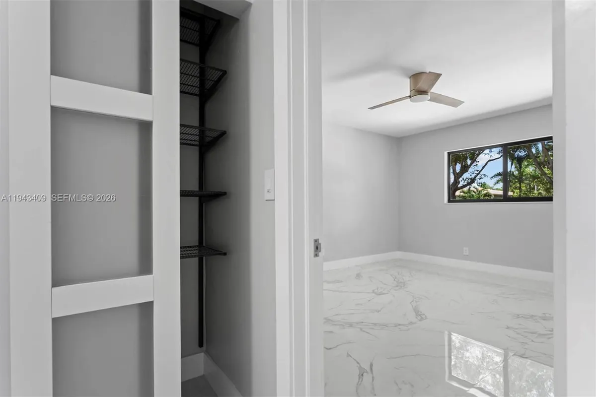 260 NW 86th St, El Portal FL 33150