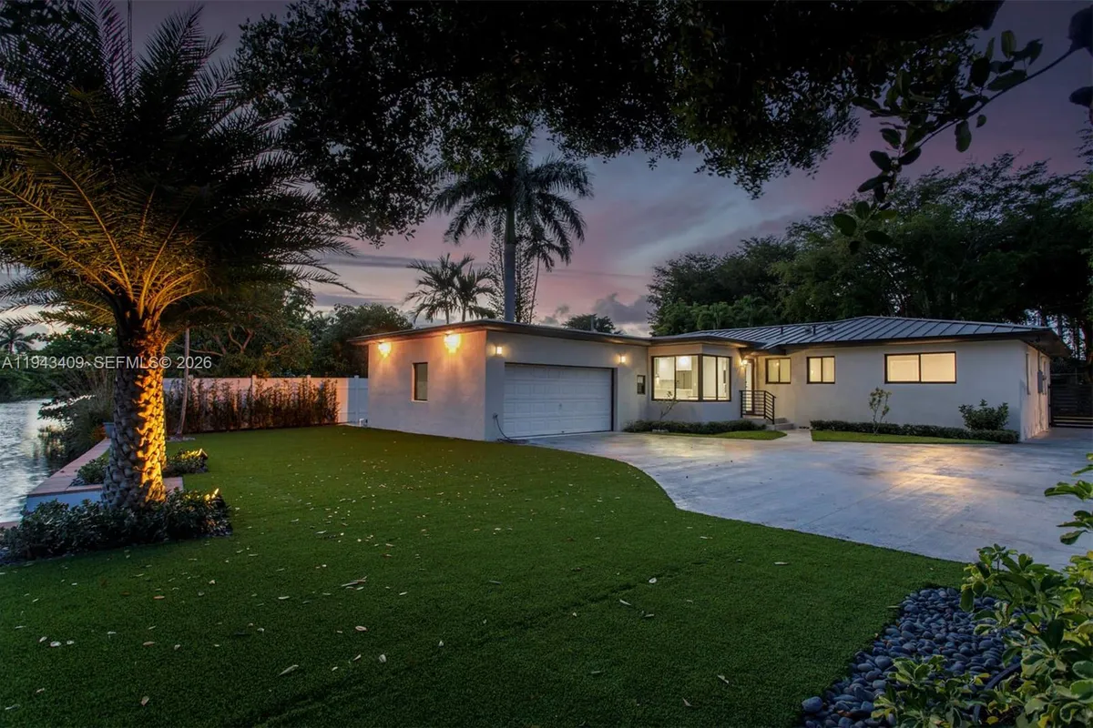 260 NW 86th St, El Portal FL 33150