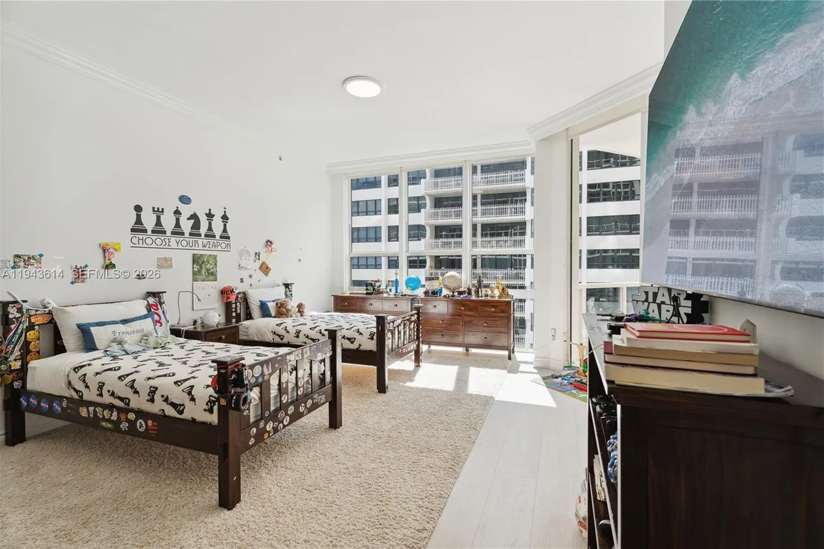 10225 Collins Ave # 904, Bal Harbour FL 33154