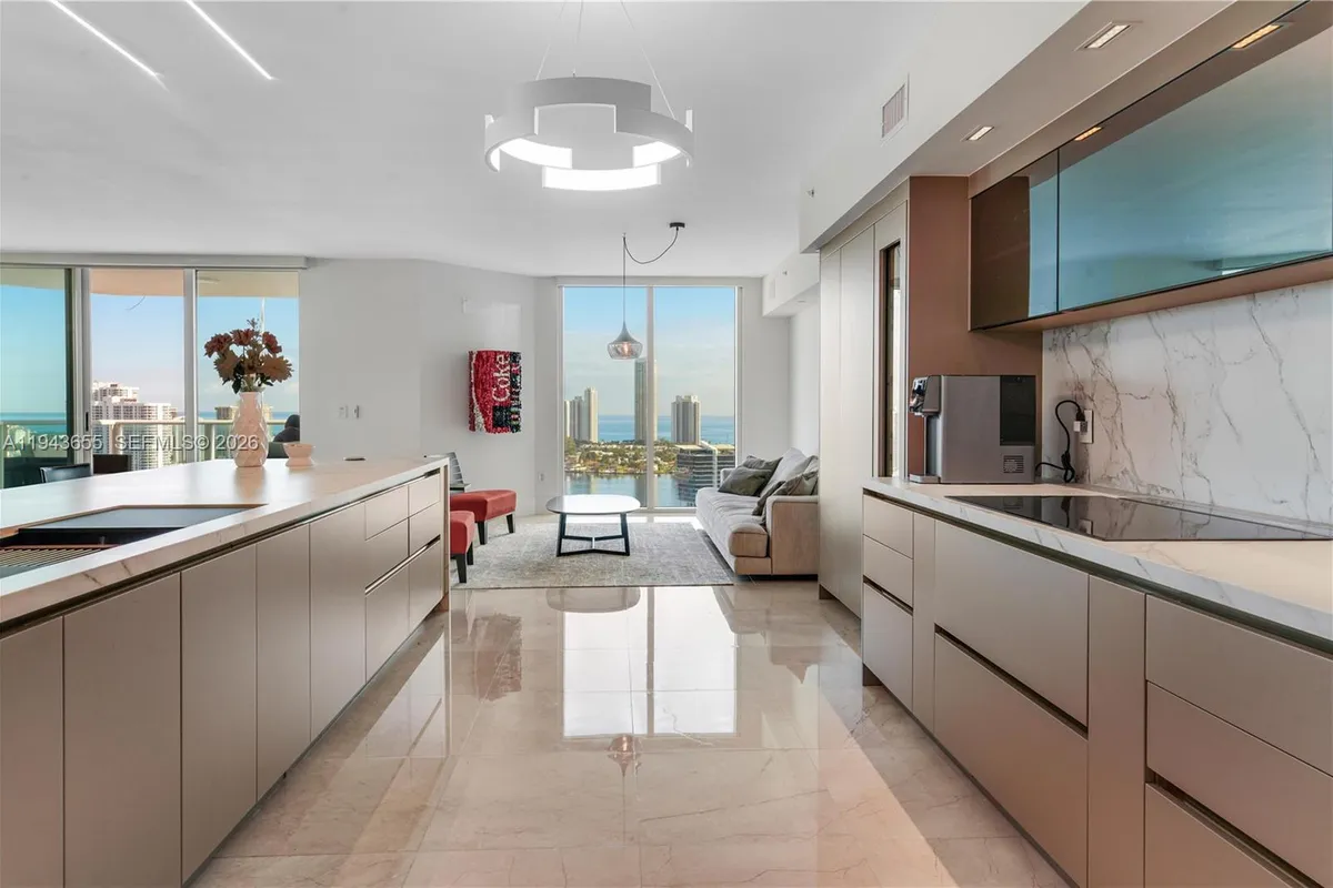 3301 NE 183rd St # 3101, Aventura FL 33160