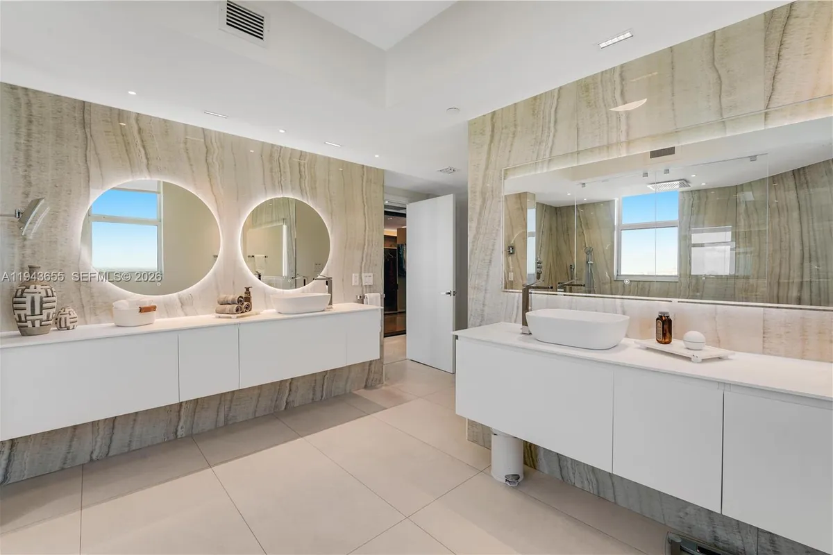 3301 NE 183rd St # 3101, Aventura FL 33160