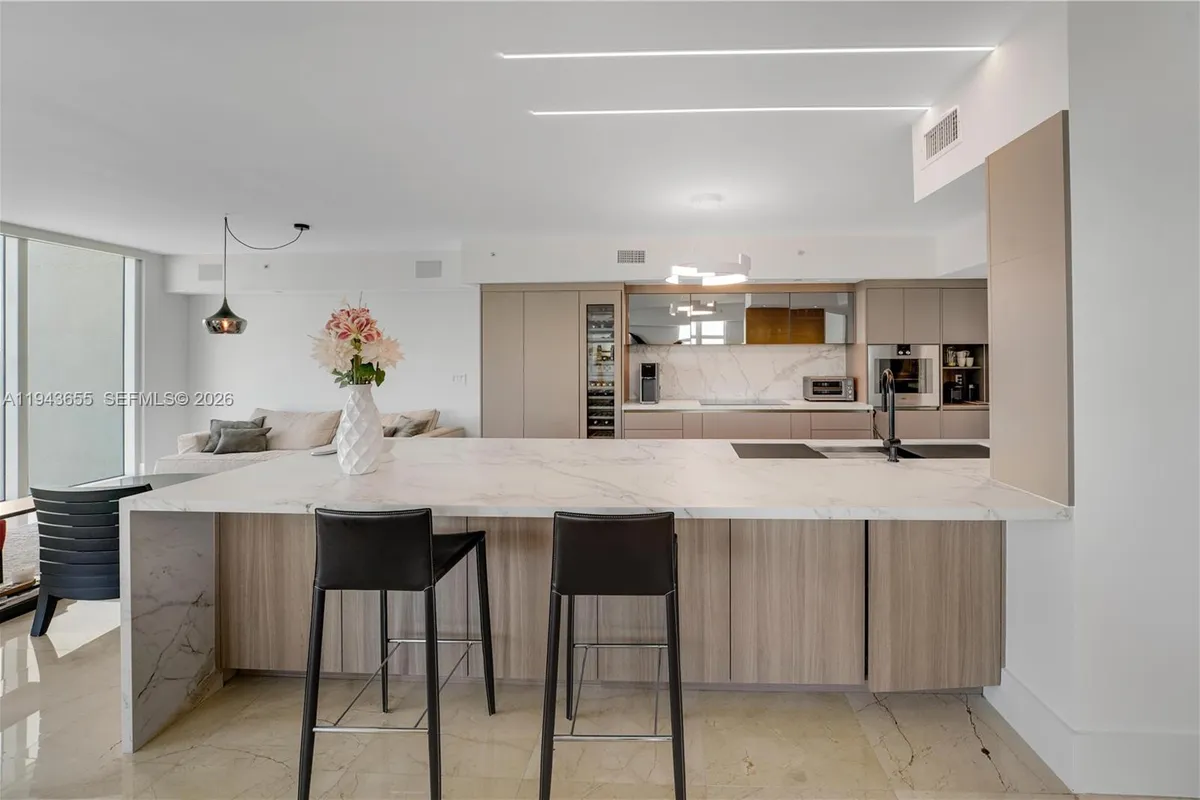 3301 NE 183rd St # 3101, Aventura FL 33160