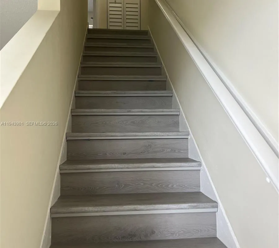 260 NW 107th Ave # 212, Miami FL 33172