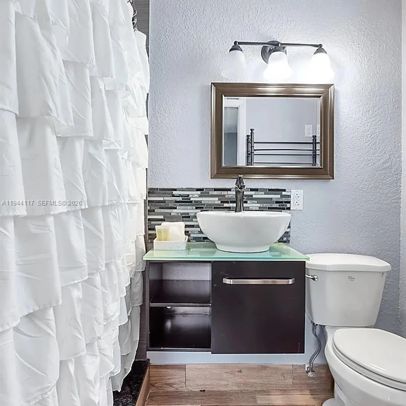 316 NW 29th St, Wilton Manors FL 33311