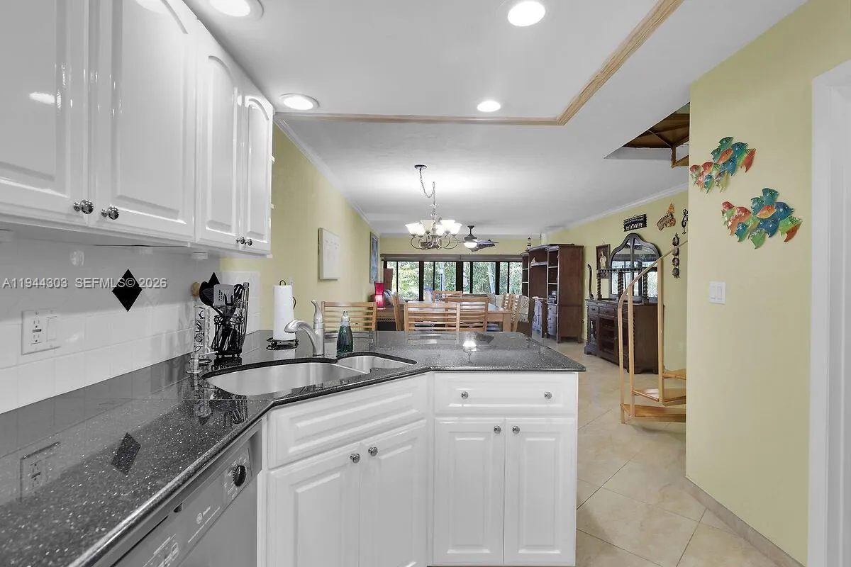 87200 Overseas Hwy # M2, Plantation Key FL 33036