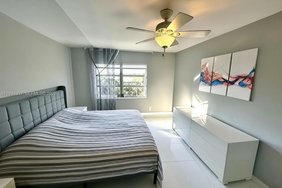 200 DIPLOMAT PKWY # 721, Hallandale Beach FL 33009