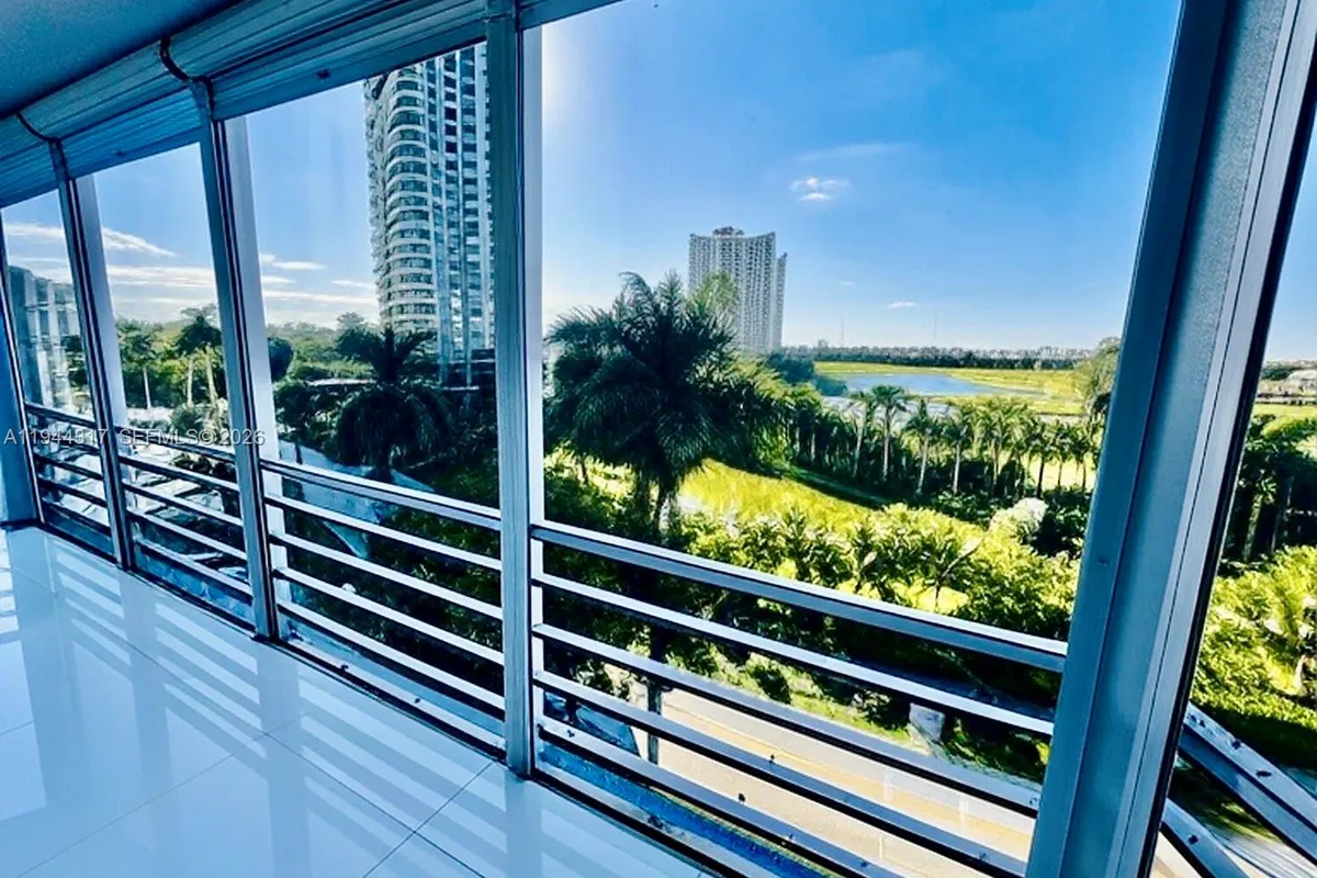 200 DIPLOMAT PKWY # 721, Hallandale Beach FL 33009