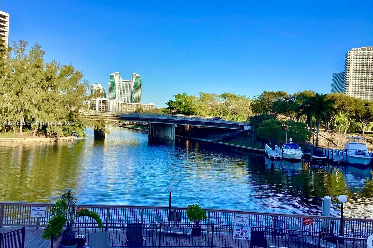 200 DIPLOMAT PKWY # 721, Hallandale Beach FL 33009