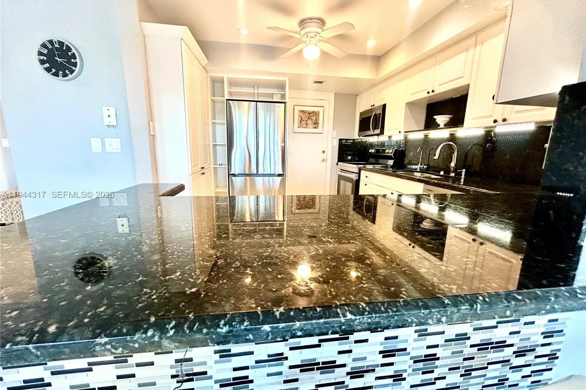 200 DIPLOMAT PKWY # 721, Hallandale Beach FL 33009