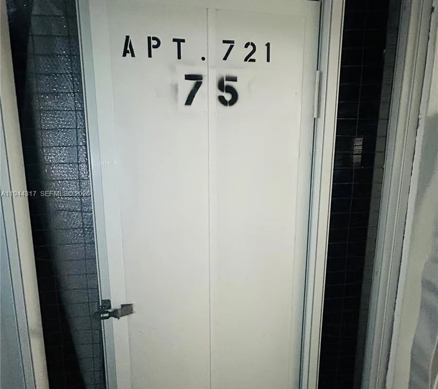 200 DIPLOMAT PKWY # 721, Hallandale Beach FL 33009