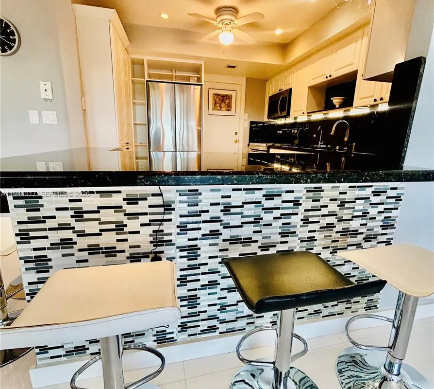 200 DIPLOMAT PKWY # 721, Hallandale Beach FL 33009