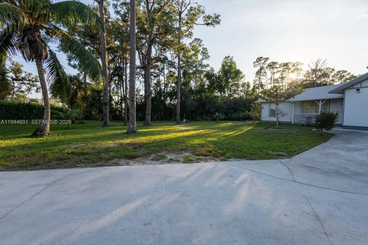 1181 W C Rd, Loxahatchee FL 33470