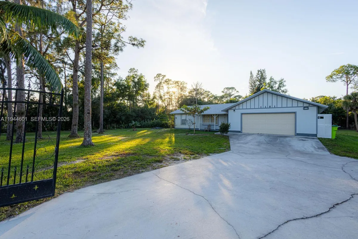 1181 W C Rd, Loxahatchee FL 33470