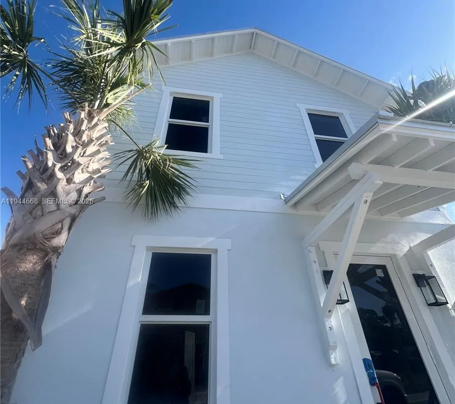 17 Tidewater Ct, Stuart FL 34996