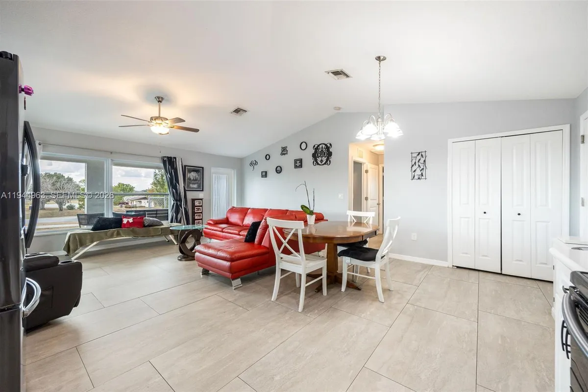 1053 SW Lock Ln, Moore Haven FL 33471