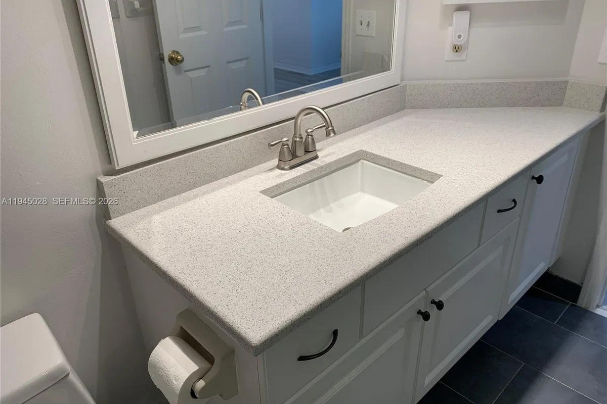 6142 SE Landing Way # 6, Stuart FL 34997