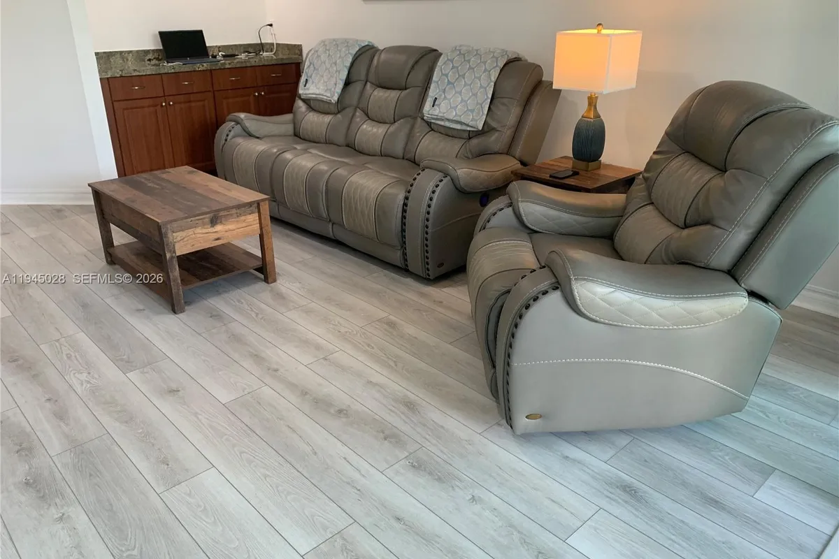 6142 SE Landing Way # 6, Stuart FL 34997