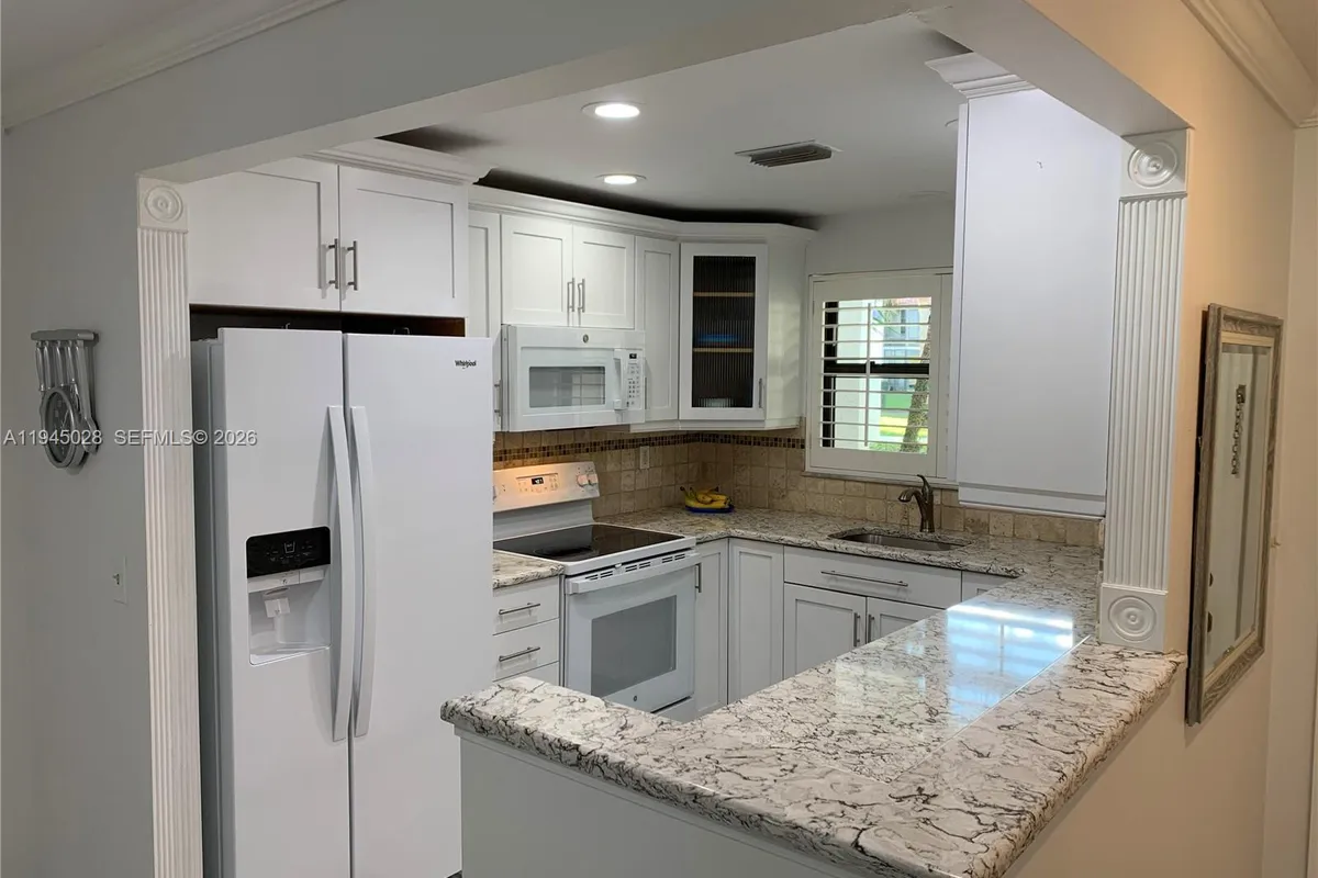 6142 SE Landing Way # 6, Stuart FL 34997