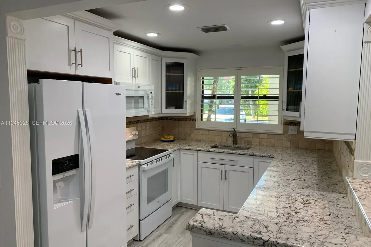 6142 SE Landing Way # 6, Stuart FL 34997