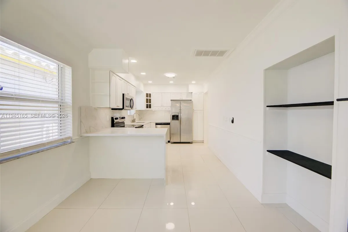 1627 Moffett St, Hollywood FL 33020