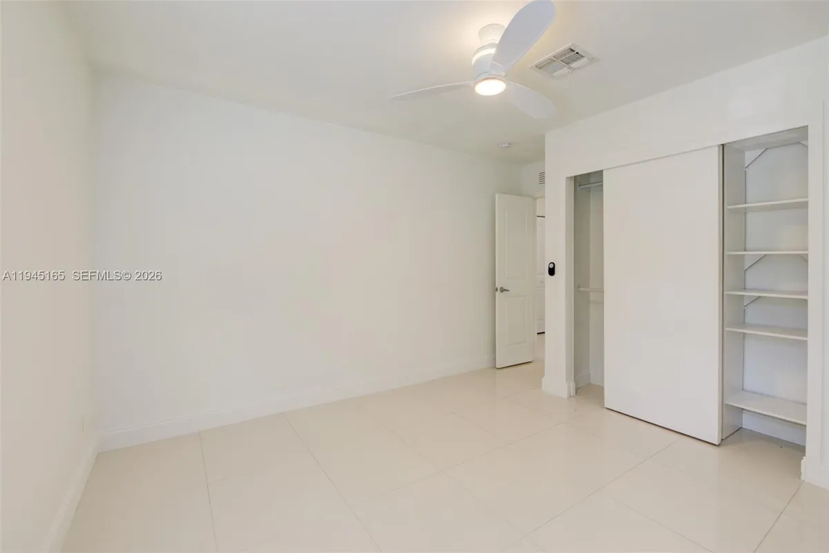 1627 Moffett St, Hollywood FL 33020