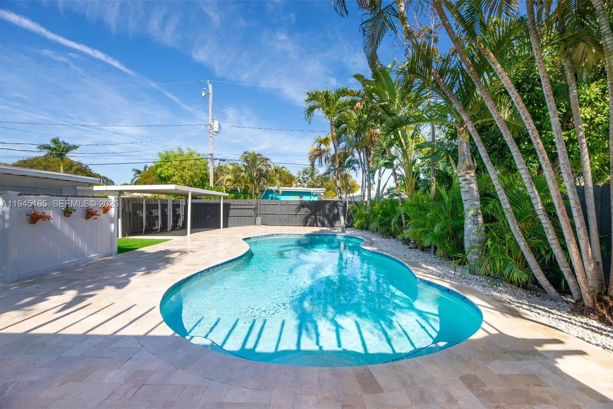 1627 Moffett St, Hollywood FL 33020