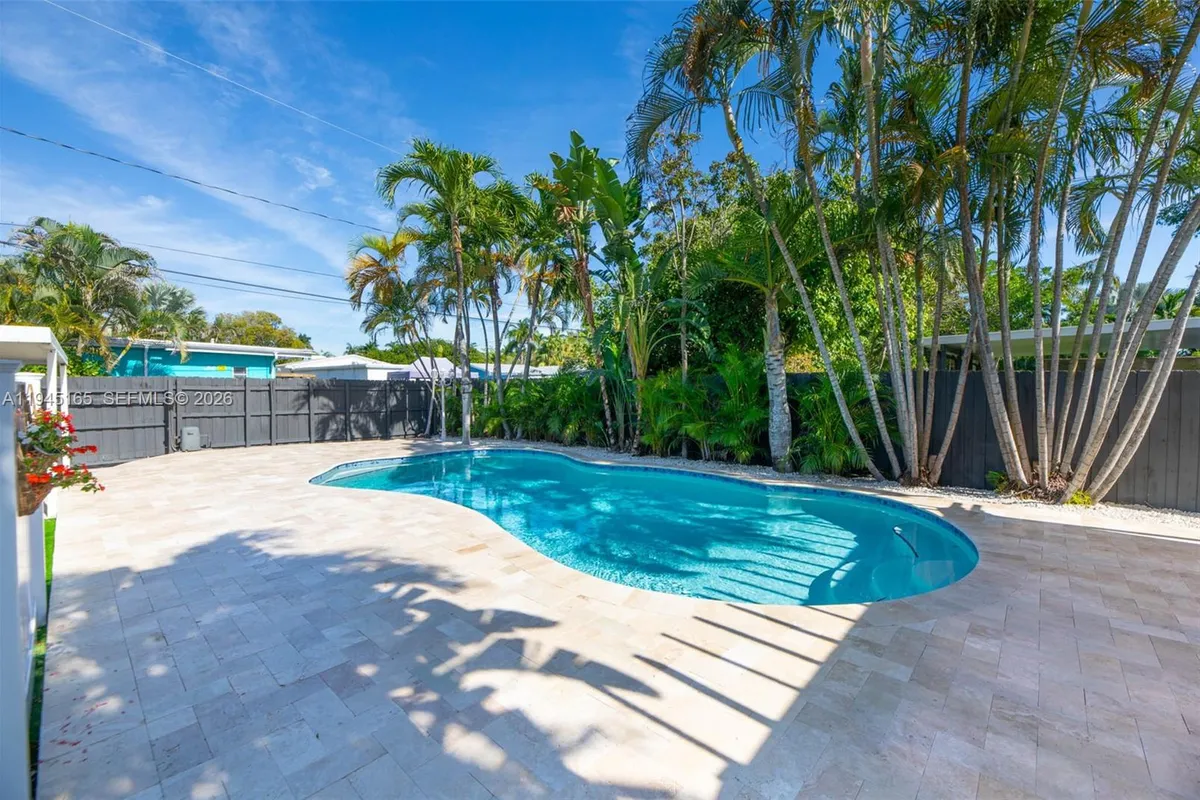 1627 Moffett St, Hollywood FL 33020