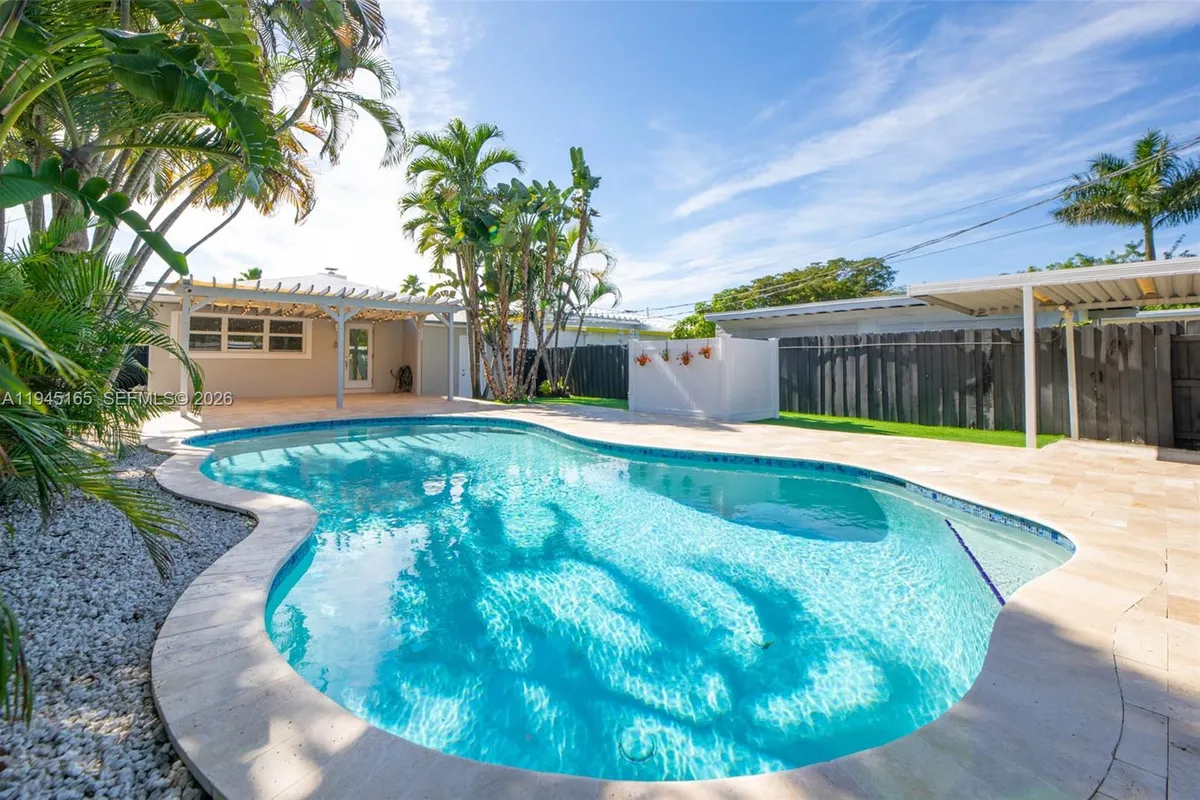 1627 Moffett St, Hollywood FL 33020