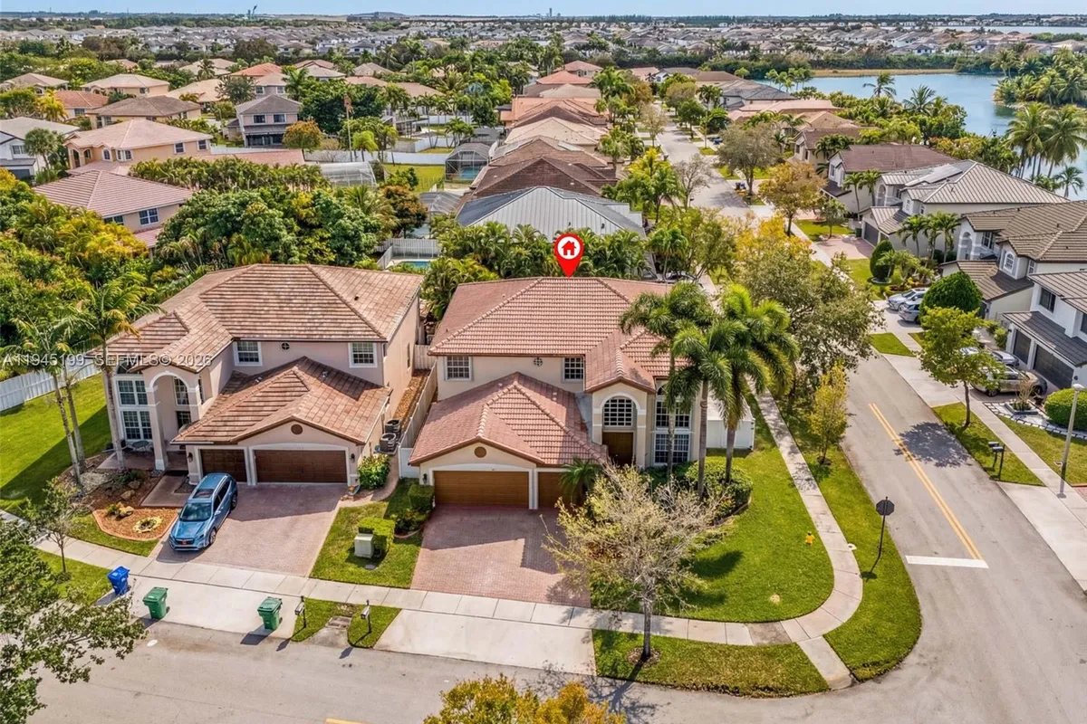 17492 SW 35th St, Miramar FL 33029