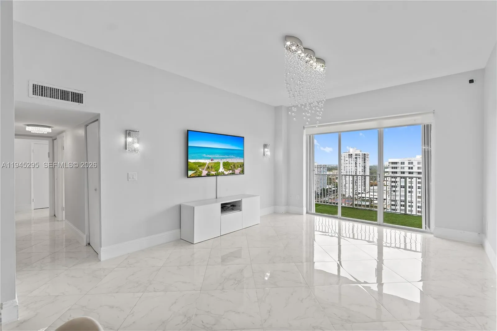 2851 NE 183rd St # 2214E, Aventura FL 33160