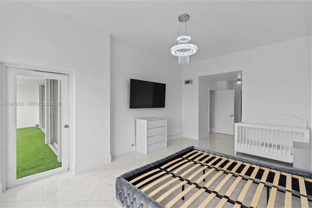 2851 NE 183rd St # 2214E, Aventura FL 33160