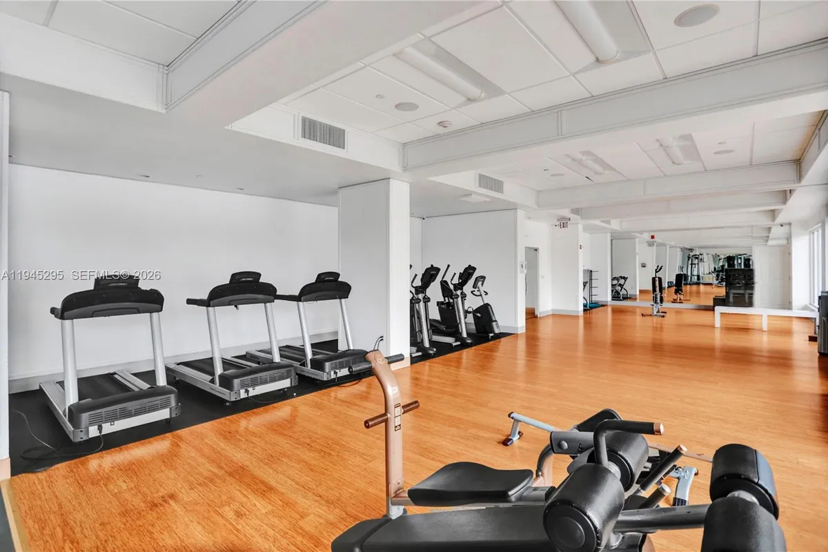 2851 NE 183rd St # 2214E, Aventura FL 33160