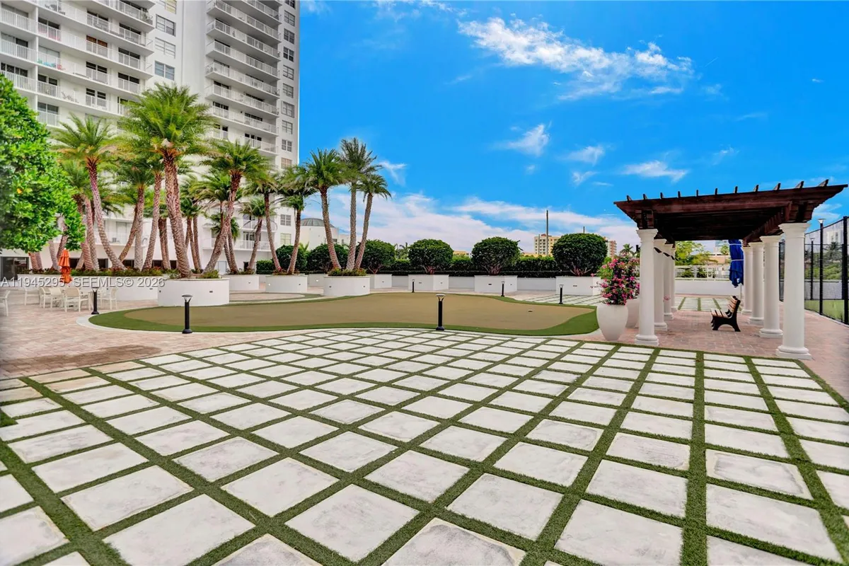 2851 NE 183rd St # 2214E, Aventura FL 33160