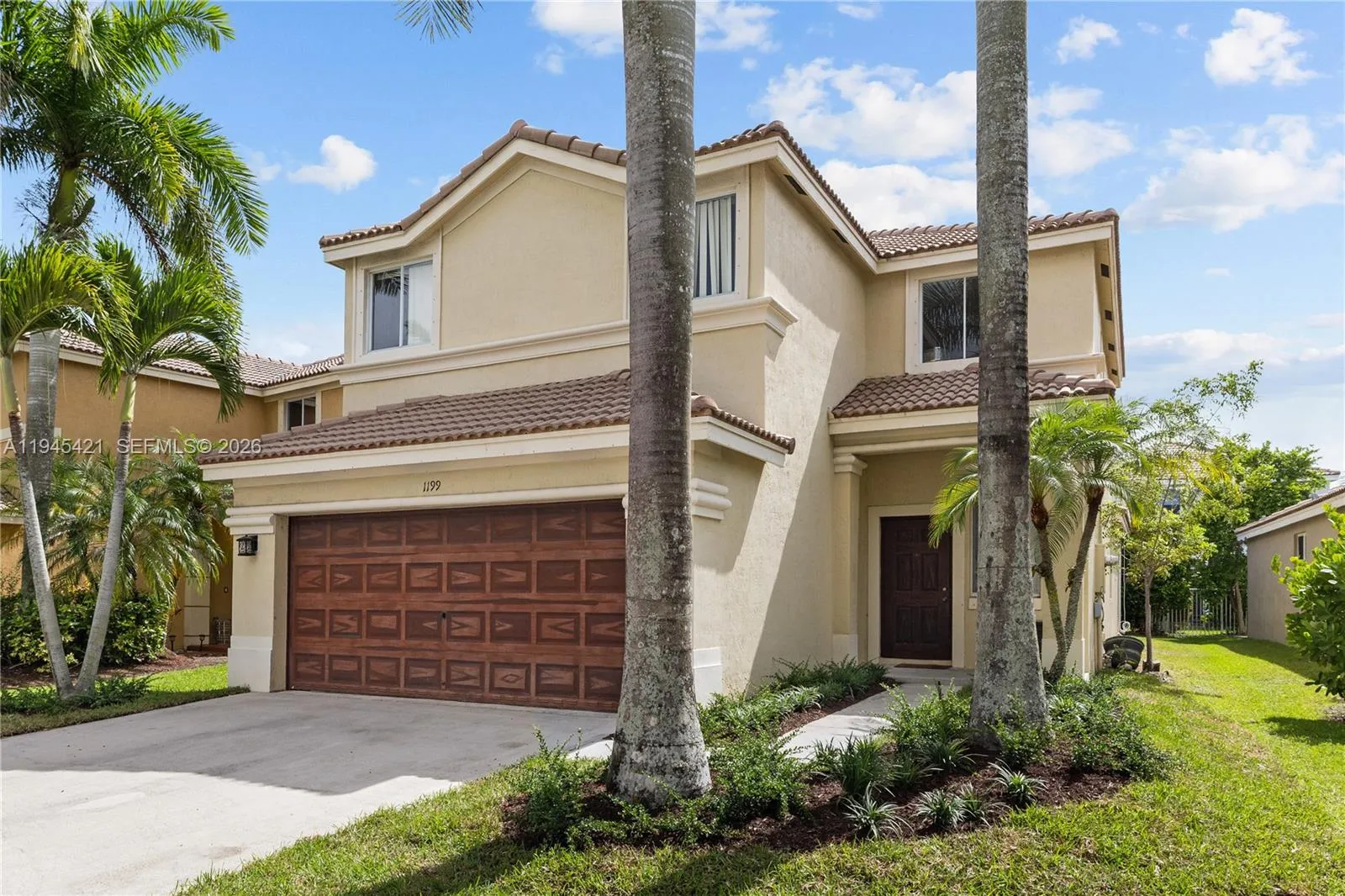 1199 Golden Cane Dr, Weston FL 33327