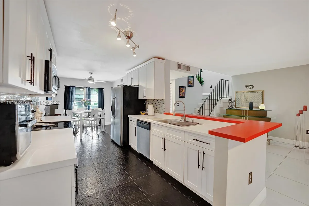 3301 Raleigh St # 4E, Hollywood FL 33021