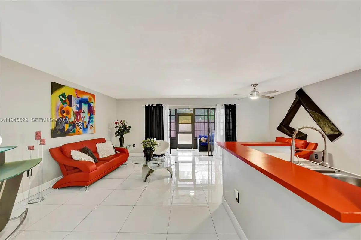 3301 Raleigh St # 4E, Hollywood FL 33021